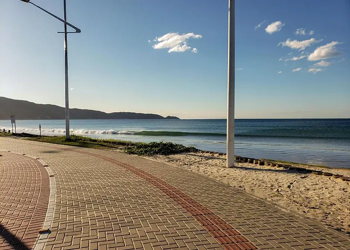 Garden Ville, 200M Da Praia De Bombas