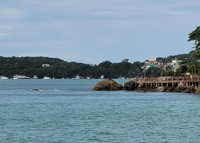 Garden Ville, 200M Da Praia De Bombas