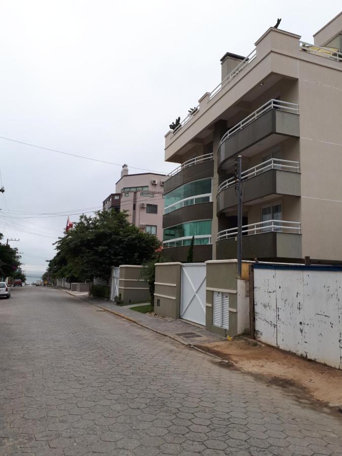Garden Ville, 200m Da De Bombas Bombinhas