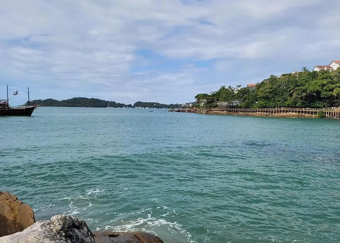 Garden Ville, 200m da Praia de Bombas