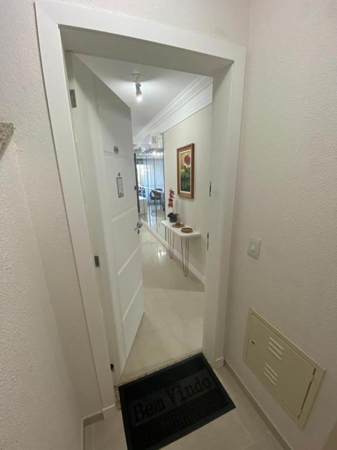 Apartamento Garden Ville, 200m Da De Bombas